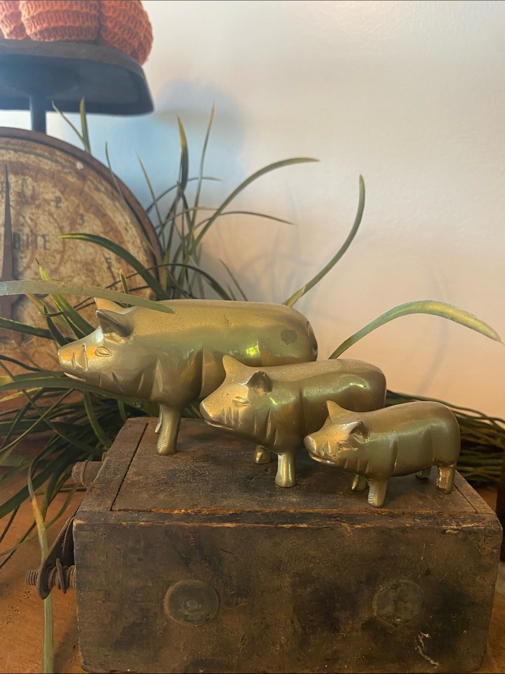 Set of 3 Decorative Gold Pig Figurines